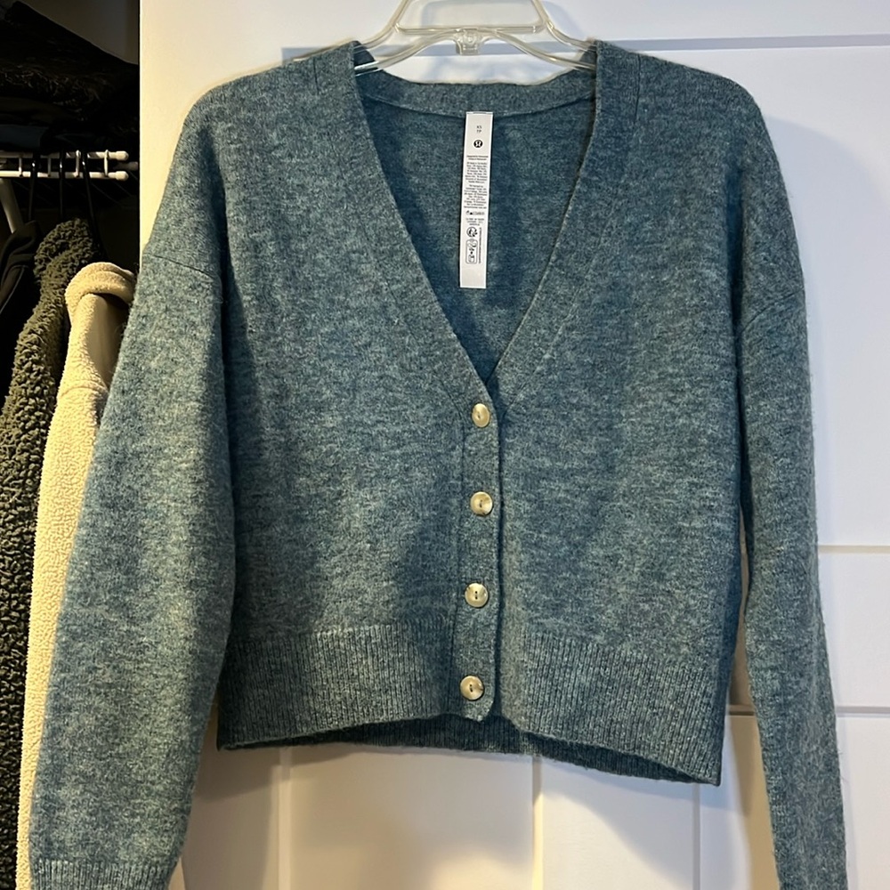 Lululemon cardigan